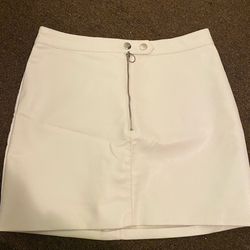 Forever 21 leather skirt with silver buttons. Size L